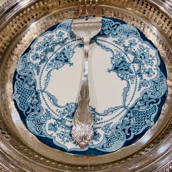 F2- Silverplate Large Meat Serving Fork 'Tiger Lily'/Festivity Pattern - Picture 5 of 9